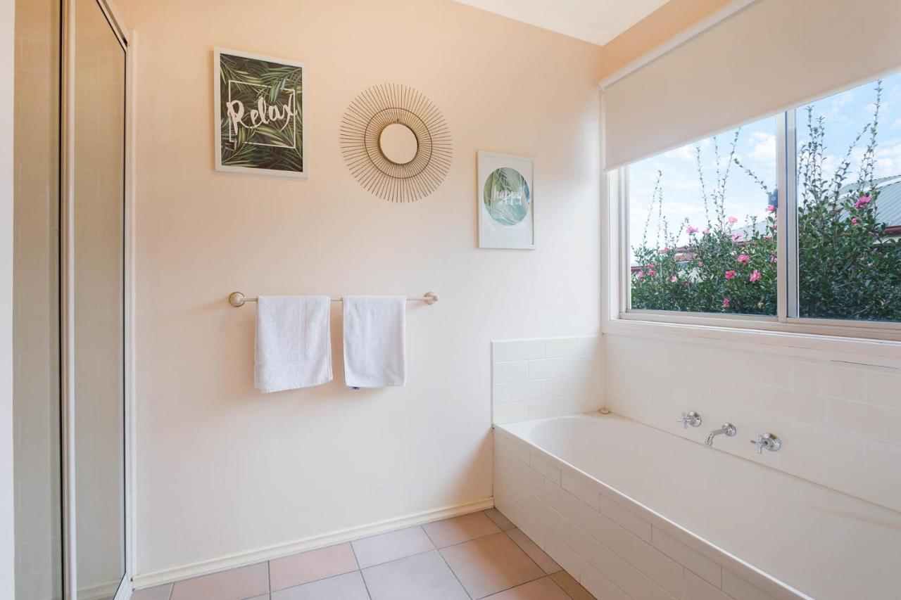 Pelican Lake Holiday House Merimbula Buitenkant foto